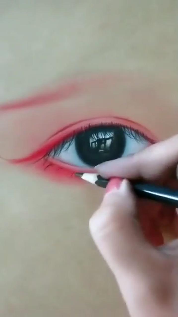 Teach you to draw a real eye in a minute; pencil sketch images
