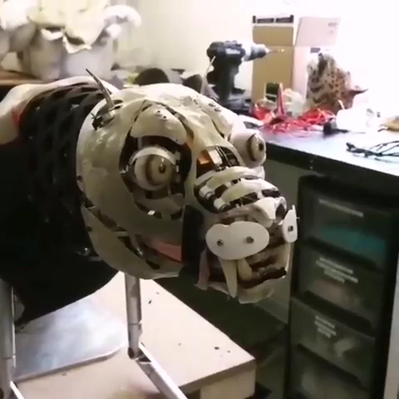 Animatronic leopard; futuristic technology