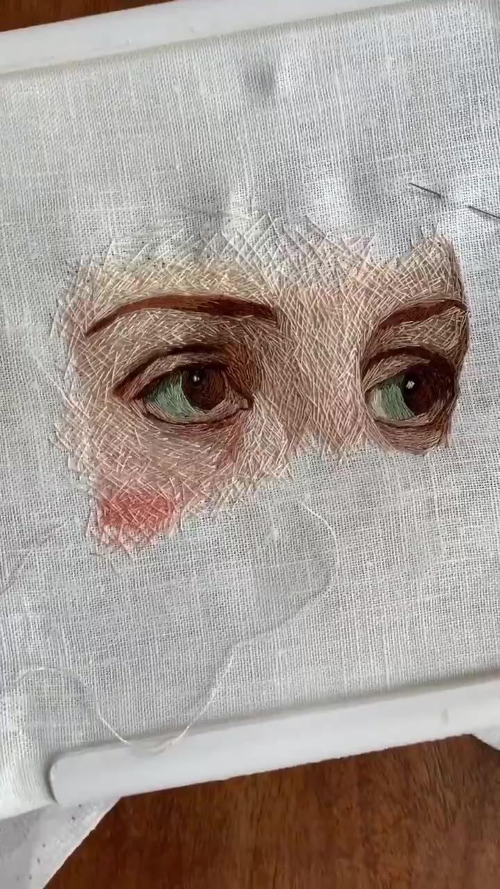 Drawing eyes by sewing on fabric canvas | double sided embroidery