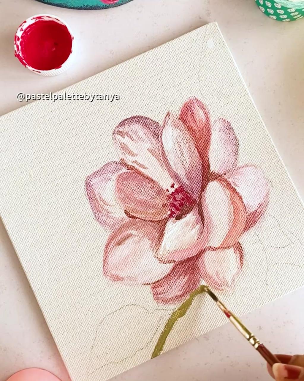Painting a magnolia; painting flowers tutorial