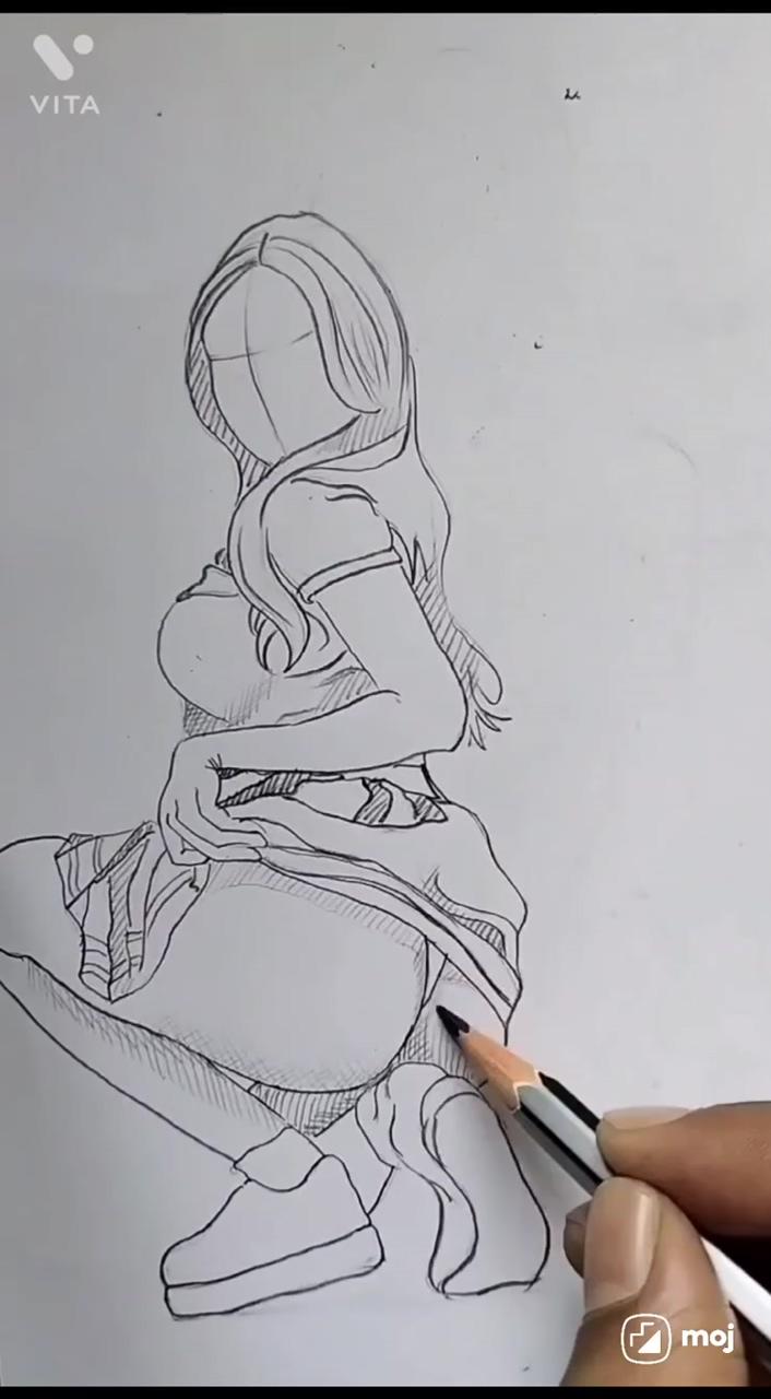 Sexy girl drawing; drawing heads