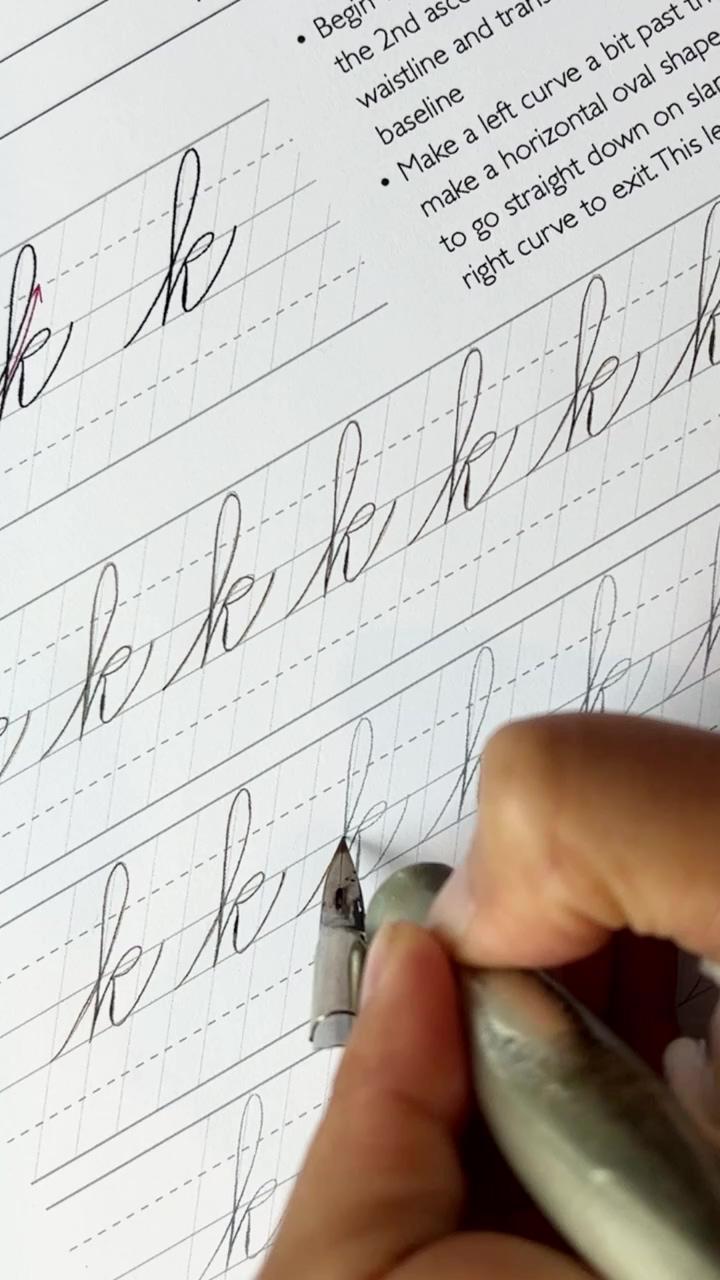 Spencerian lowercase practice workbook | download traceable pattern sheets on my patreon link in bio
