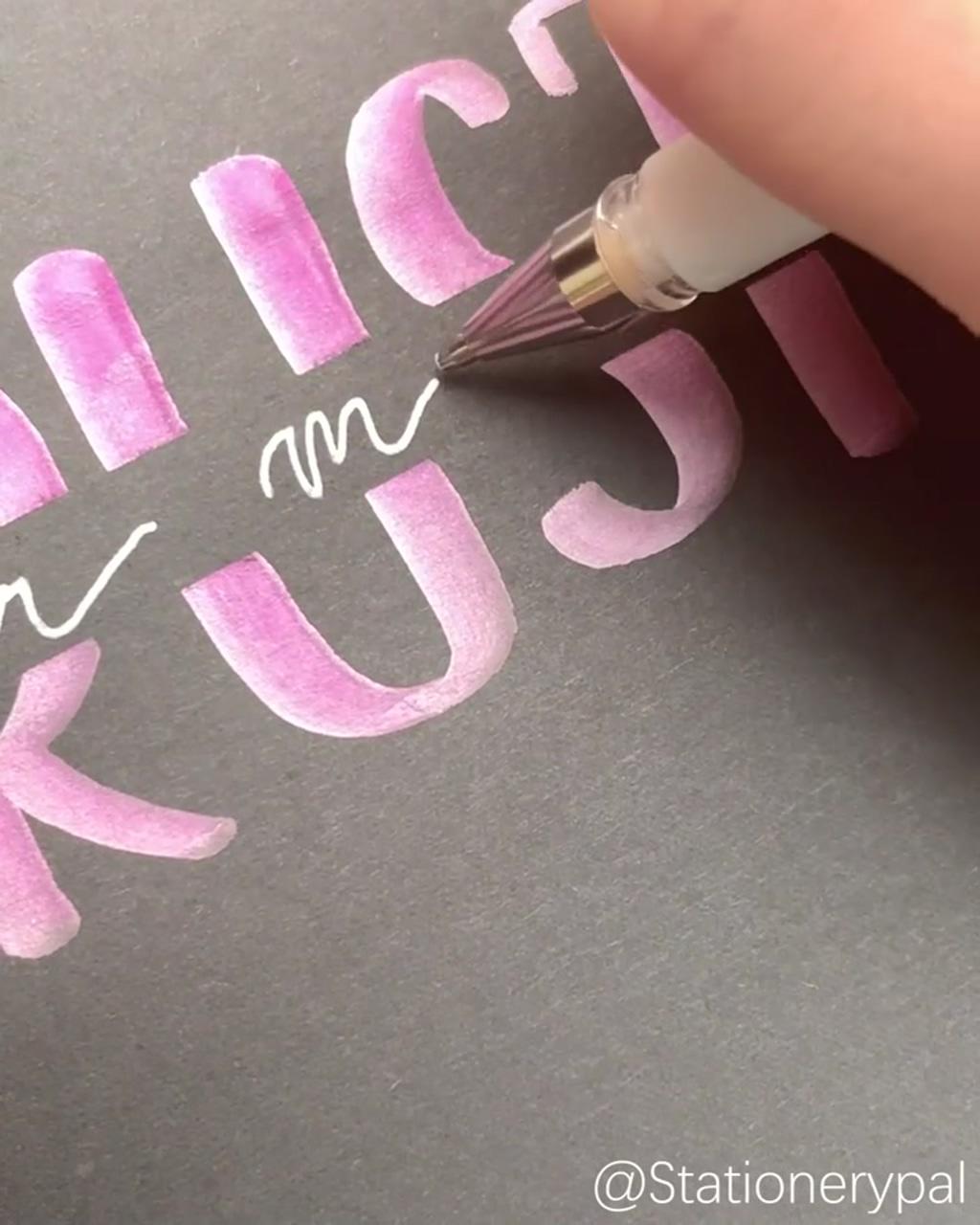 Trust your mind; hand letter h in 10 lettering styles