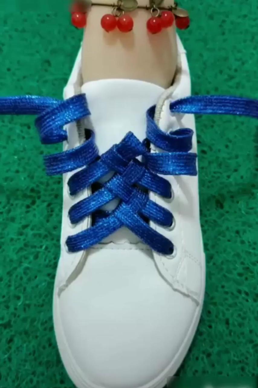 Diy unique and beautiful shoelace tying guide; simple life hacks