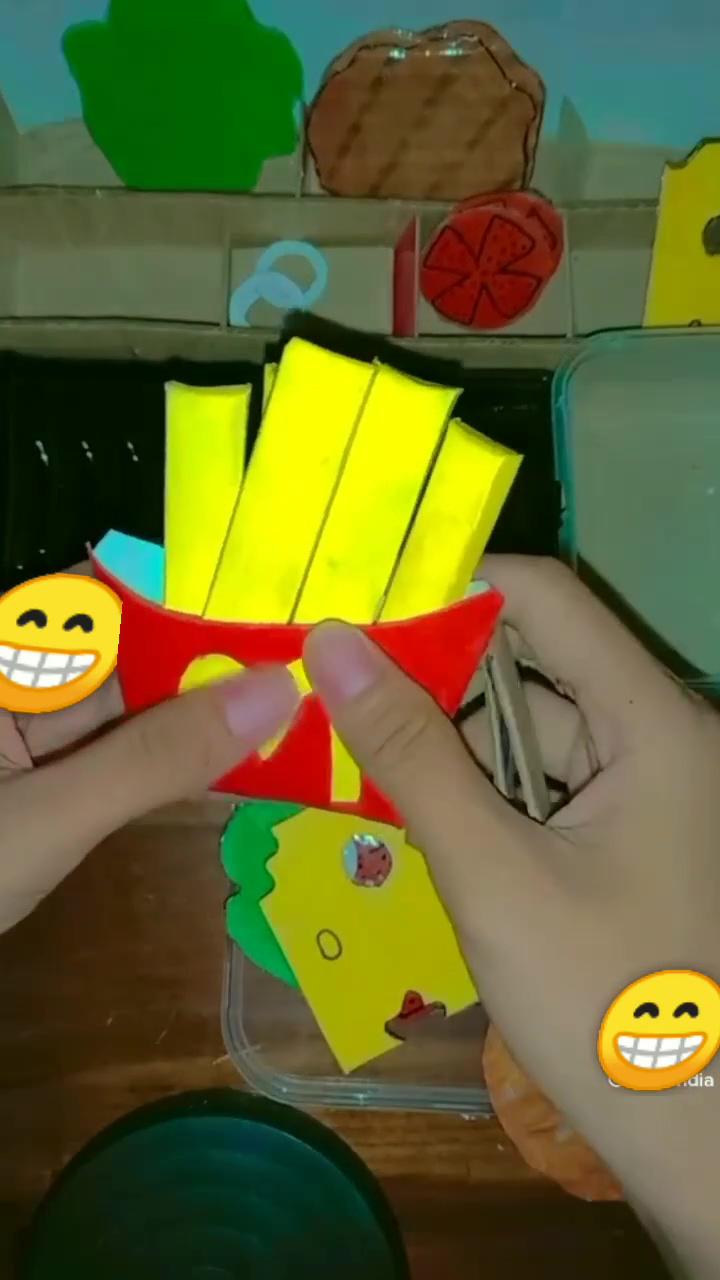 Easy paper crafts diy; paper dolls diy