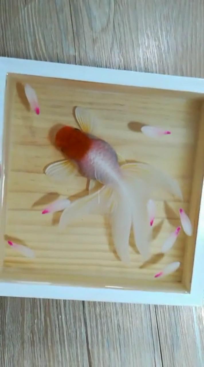 Hand-painted three-dimensional resin goldfish | watch the mesmerizing 3d painting process of two big koi fish in a ceramic container