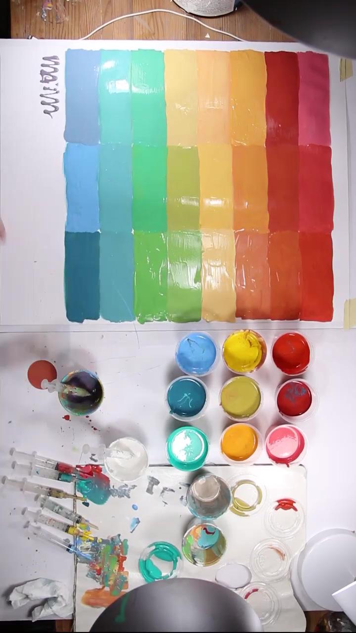 Hands-on projects that illustrate and illuminate a variety of color elements and techniques; mixing acrylic paints