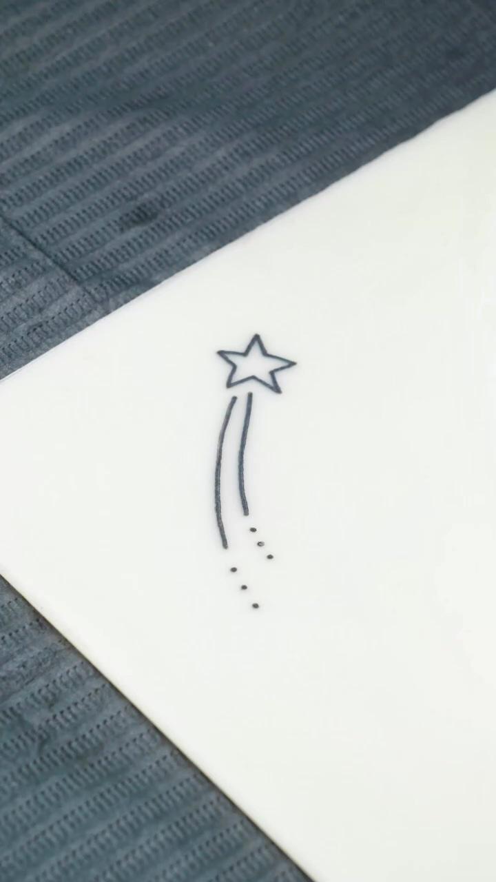 Little star tattoo for tattoo beginners and artists; little cat tattoo idea for tattoo beginners and artists