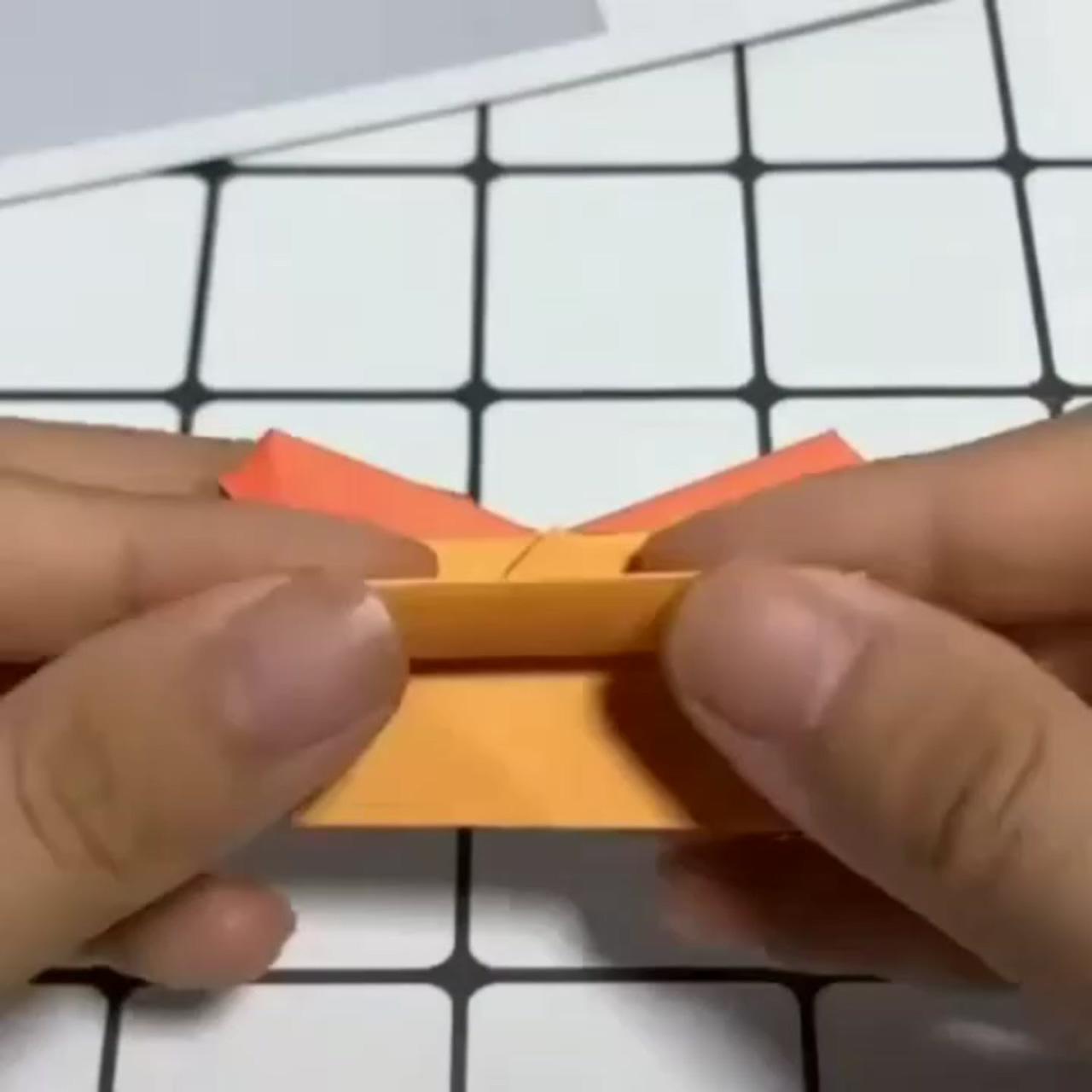 Origami craft idea; draw