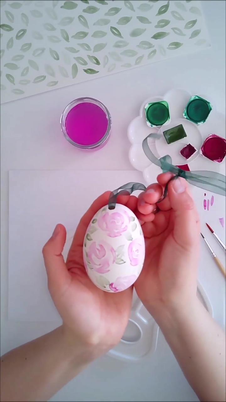 Painting easter eggs with watercolor roses | naturally dyed rainbow pickled quail eggs