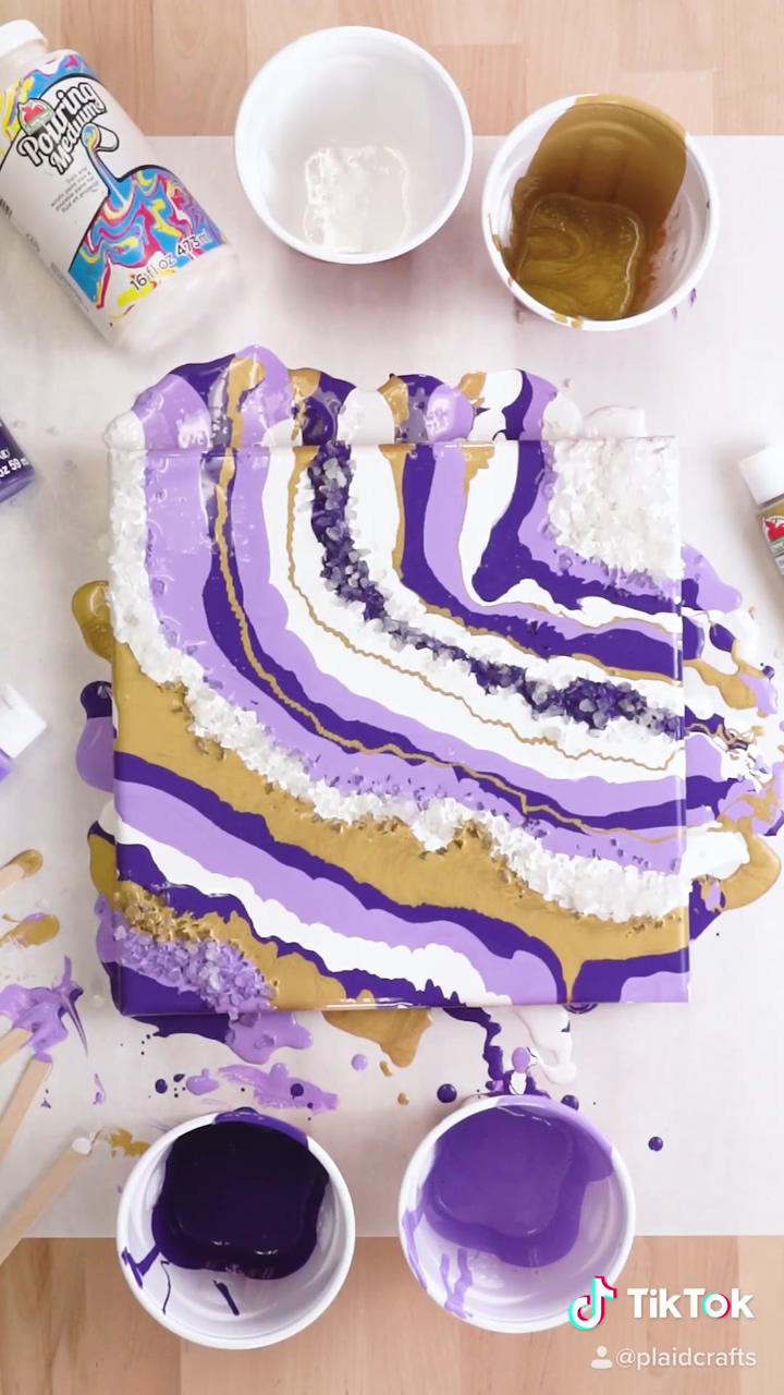 Solo cup geode paint pour | textured acrylic painting