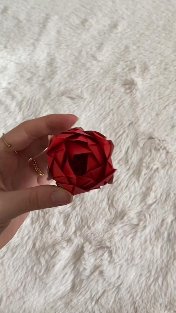 Diy paper flower tutorial | christmas paper crafts