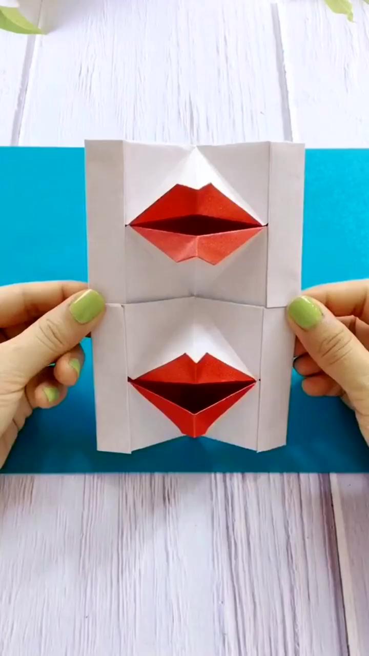 Kissing lips; paper craft diy projects