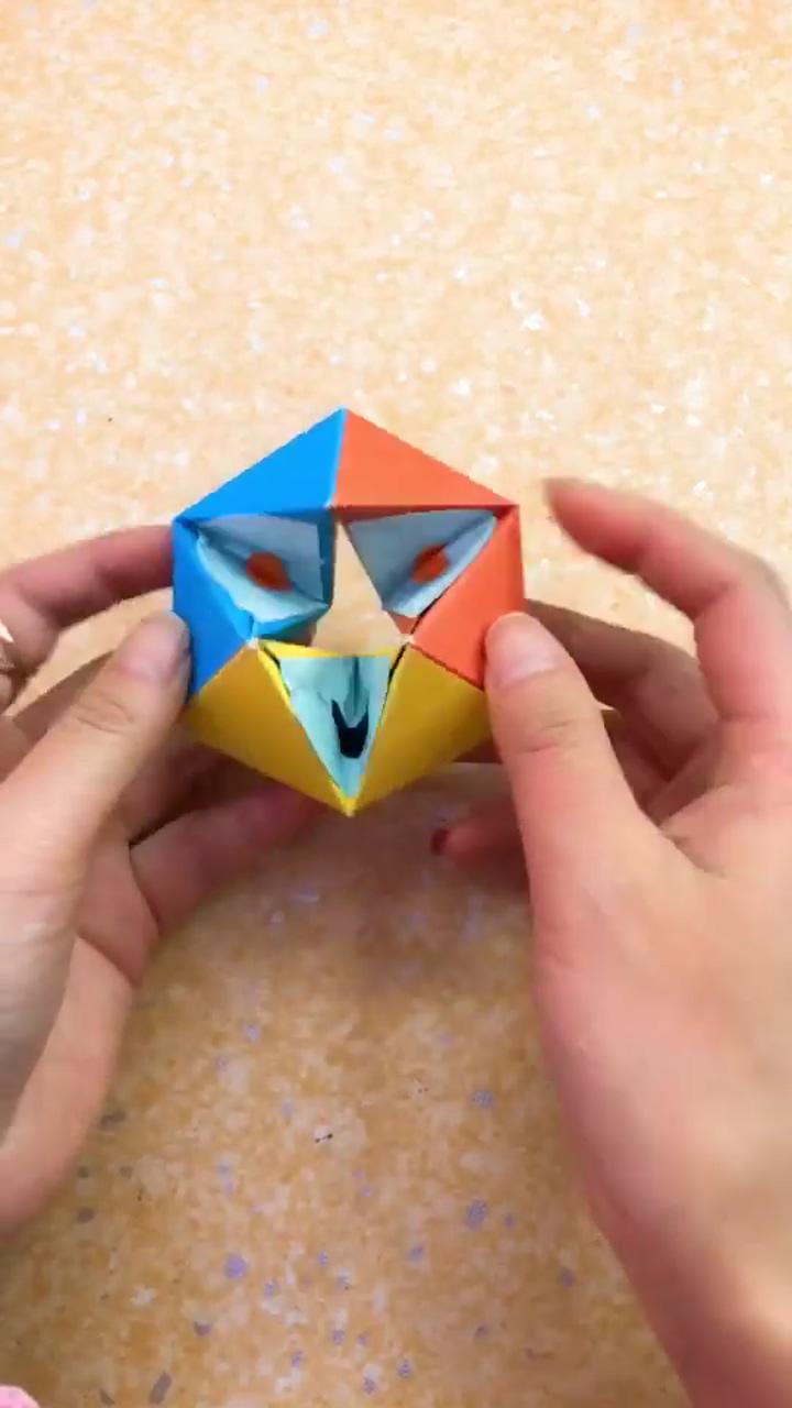 Unlimited flip origami; origami toys