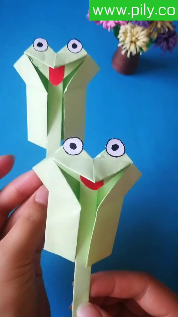 Origami singing frog green | amazing art