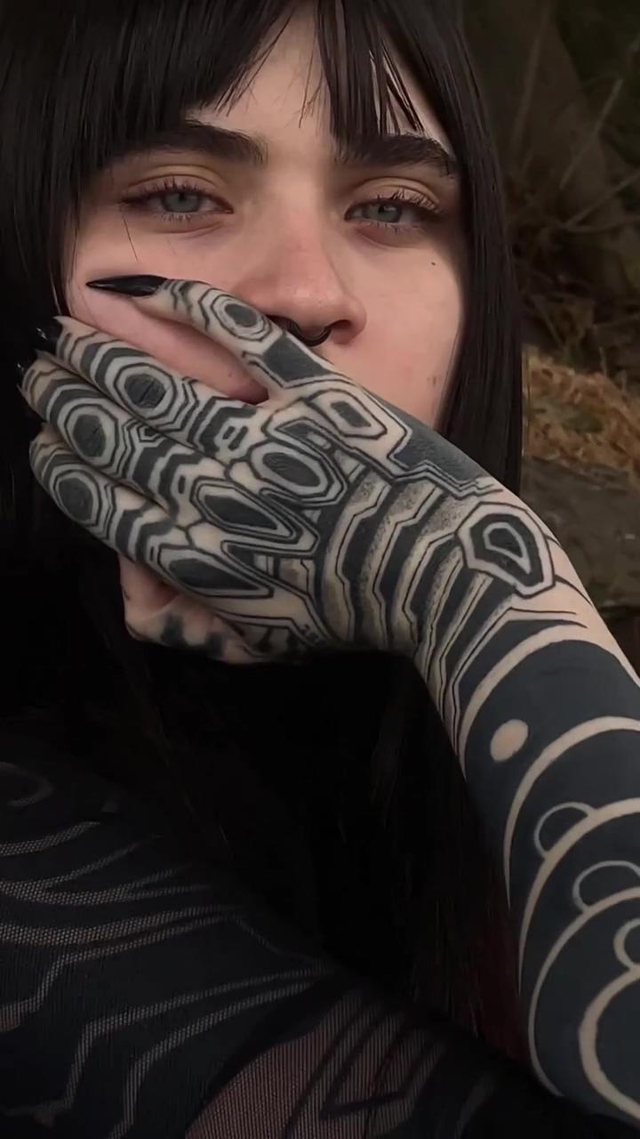 Hand tattoo; tattoo inspiration