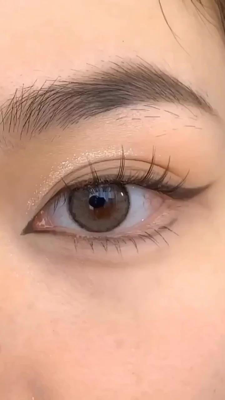 Beauty tips; anime eye makeup