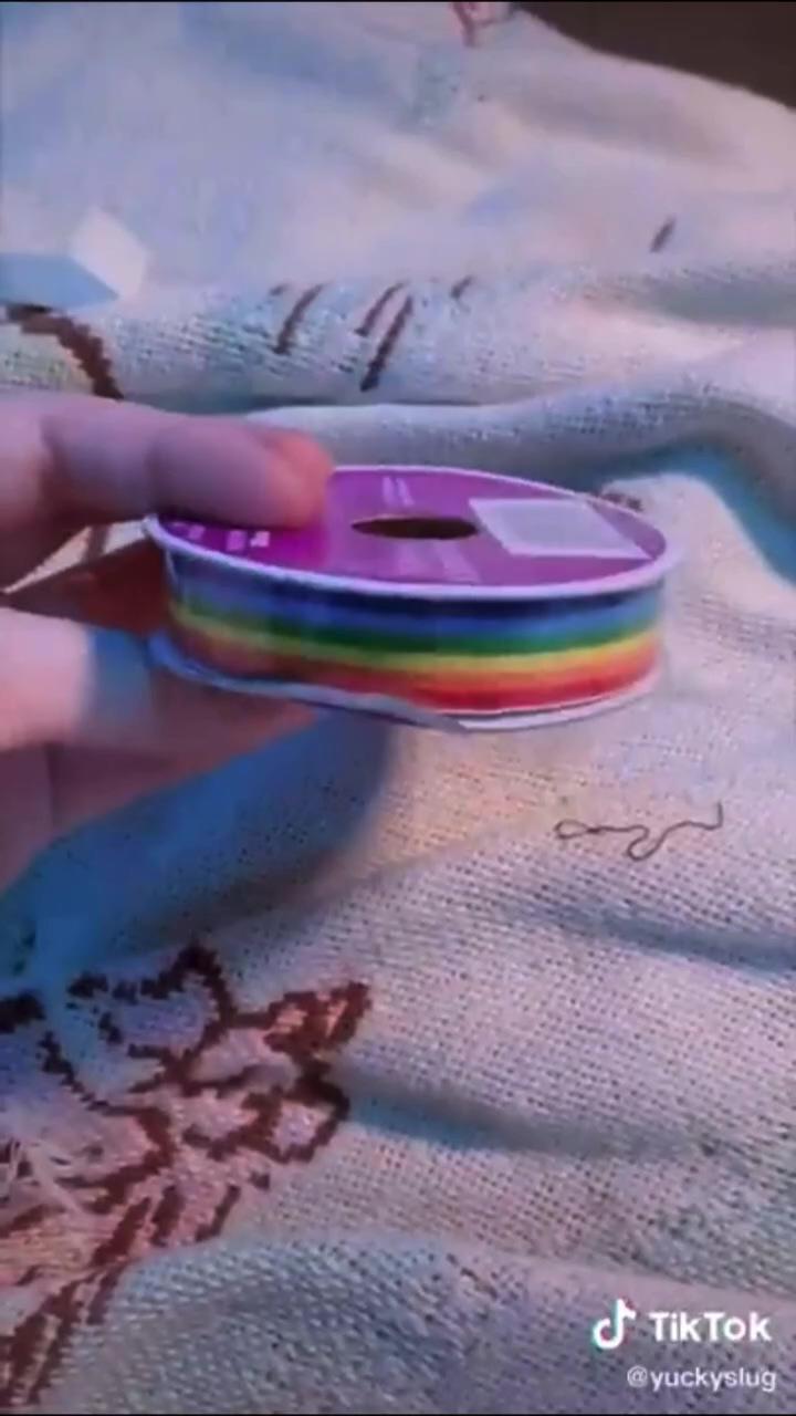 Not my vid but jealous that i don't have it   yuckyslug; how to make your sketchbook look chunky :o//video from: iisunen_