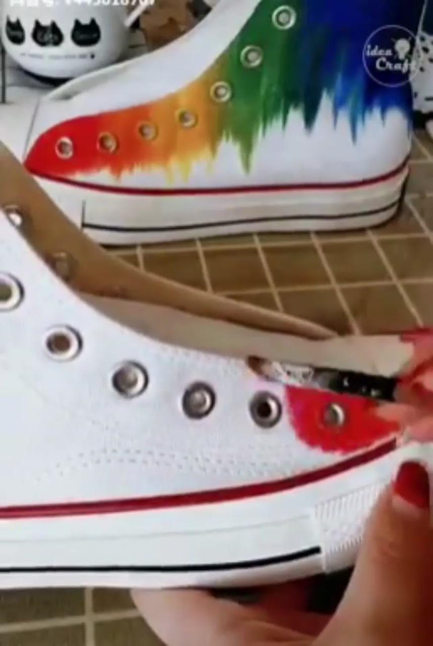 Painted jeans have appeared here more than once. now it's time to paint the sneakers; custom sneakers diy